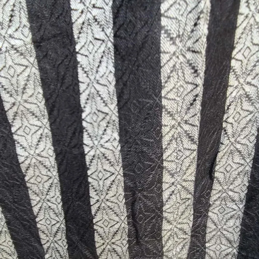 100% Cashmere Pashmina in Silver and Black